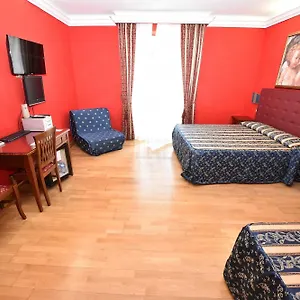  Hotel Augustus